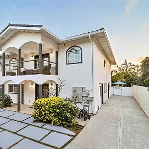 Guest house A Hidden Jewel In, Honolulu